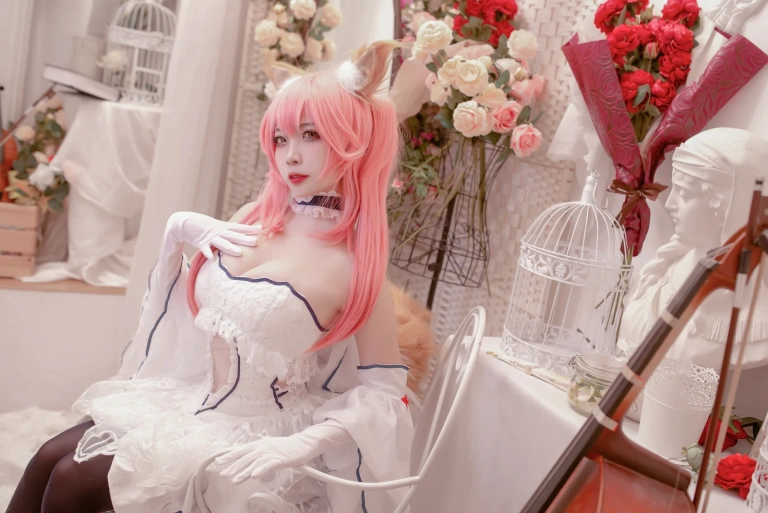二佐Nisa《Fate玉藻前婚纱》写真图集 9P｜在线预览与图包下载