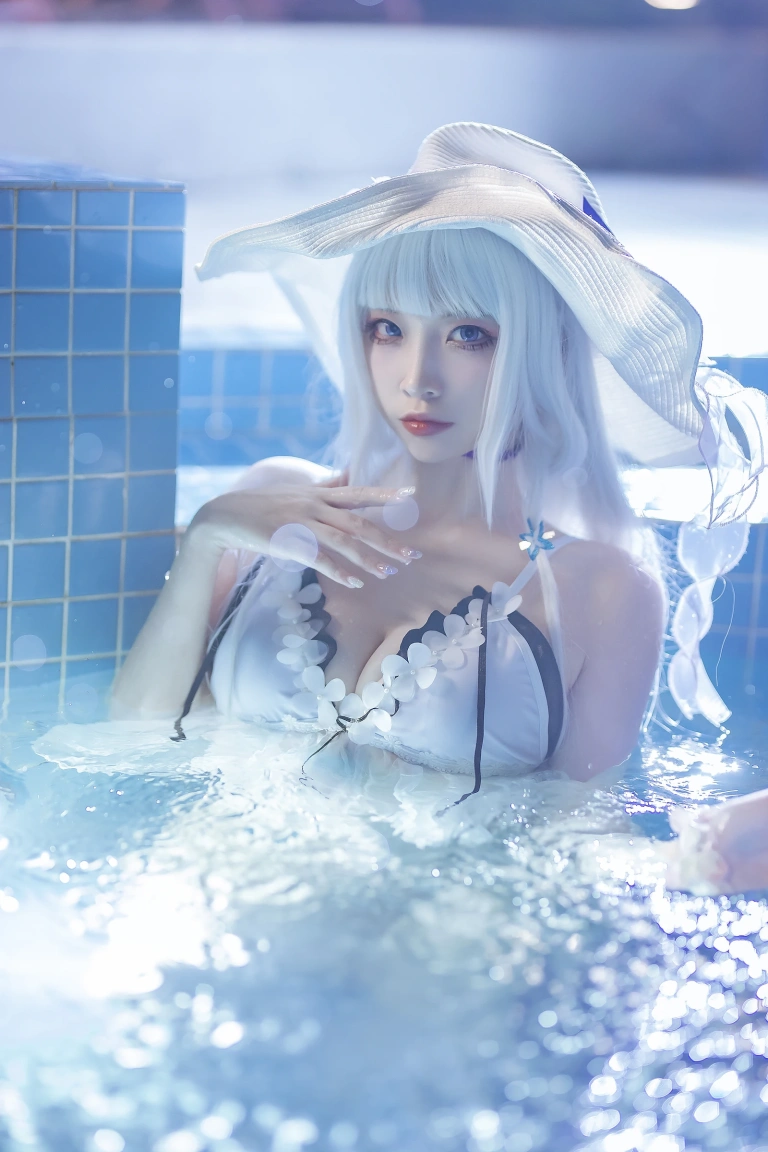 二佐Nisa《碧蓝 光辉泳装》写真图集 39P｜在线预览与图包下载