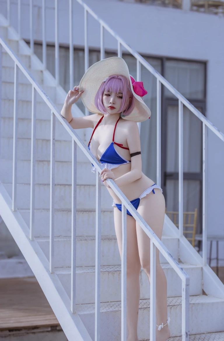 二佐Nisa《碧蓝 塔尔图泳装》写真图集 23P｜在线预览与图包下载