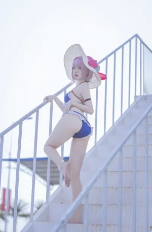 二佐Nisa《碧蓝 塔尔图泳装》写真图集 23P｜在线预览与图包下载