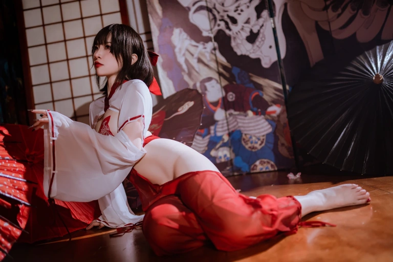 二佐Nisa《私房巫女》写真图集 37P｜在线预览与图包下载