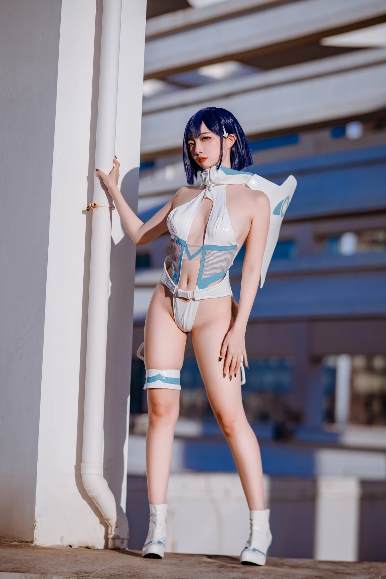 二佐Nisa《战斗服》写真图集 18P｜在线预览与图包下载