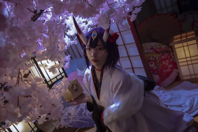 二佐Nisa《FATE酒吞冬祭》写真图集 15P｜在线预览与图包下载