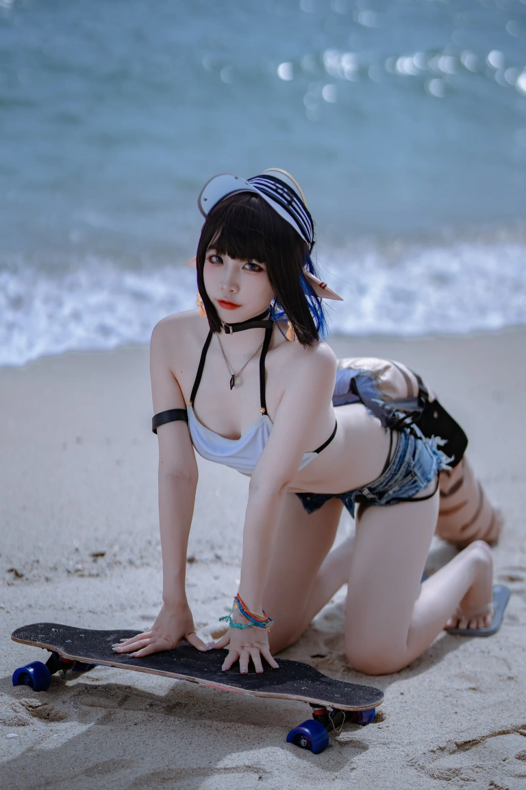二佐Nisa《明日方舟 森蚺泳装》写真图集 22P｜在线预览与图包下载
