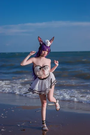 二佐Nisa《泰拉夏日纪事 明日方舟 暗索泳装》写真图集 29P｜在线预览与图包下载