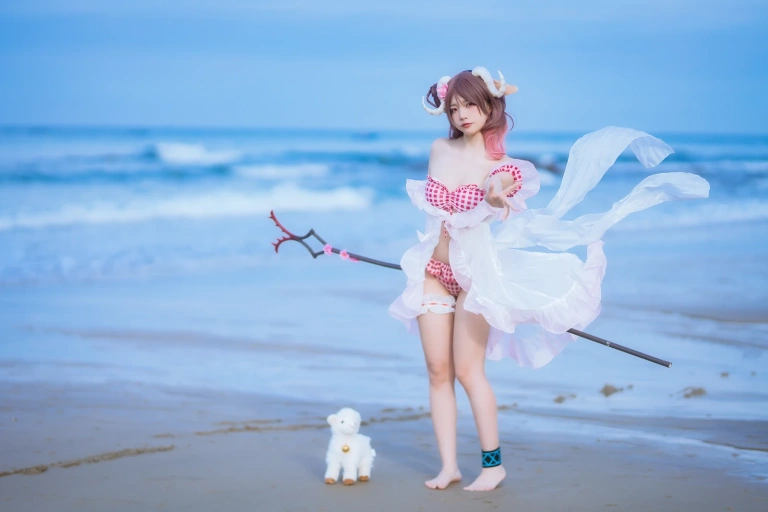 二佐Nisa《泰拉夏日纪事 明日方舟 艾雅法拉泳装》写真图集 34P｜在线预览与图包下载