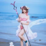 二佐Nisa《泰拉夏日纪事 明日方舟 艾雅法拉泳装》写真图集 34P｜在线预览与图包下载