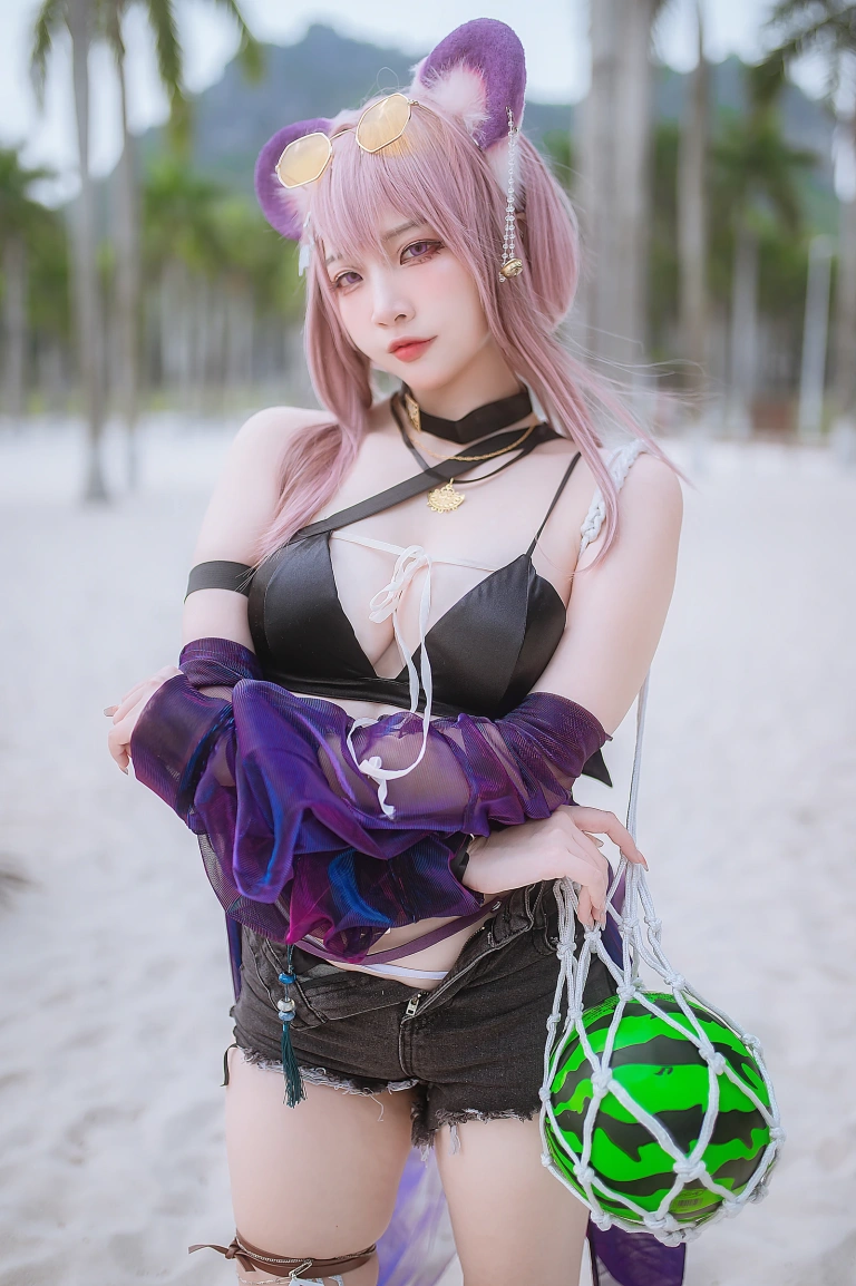 二佐Nisa《泰拉夏日纪事 明日方舟 佐佐林雨霞》写真图集 45P｜在线预览与图包下载