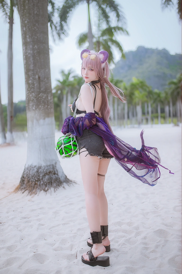 二佐Nisa《泰拉夏日纪事 明日方舟 佐佐林雨霞》写真图集 45P｜在线预览与图包下载