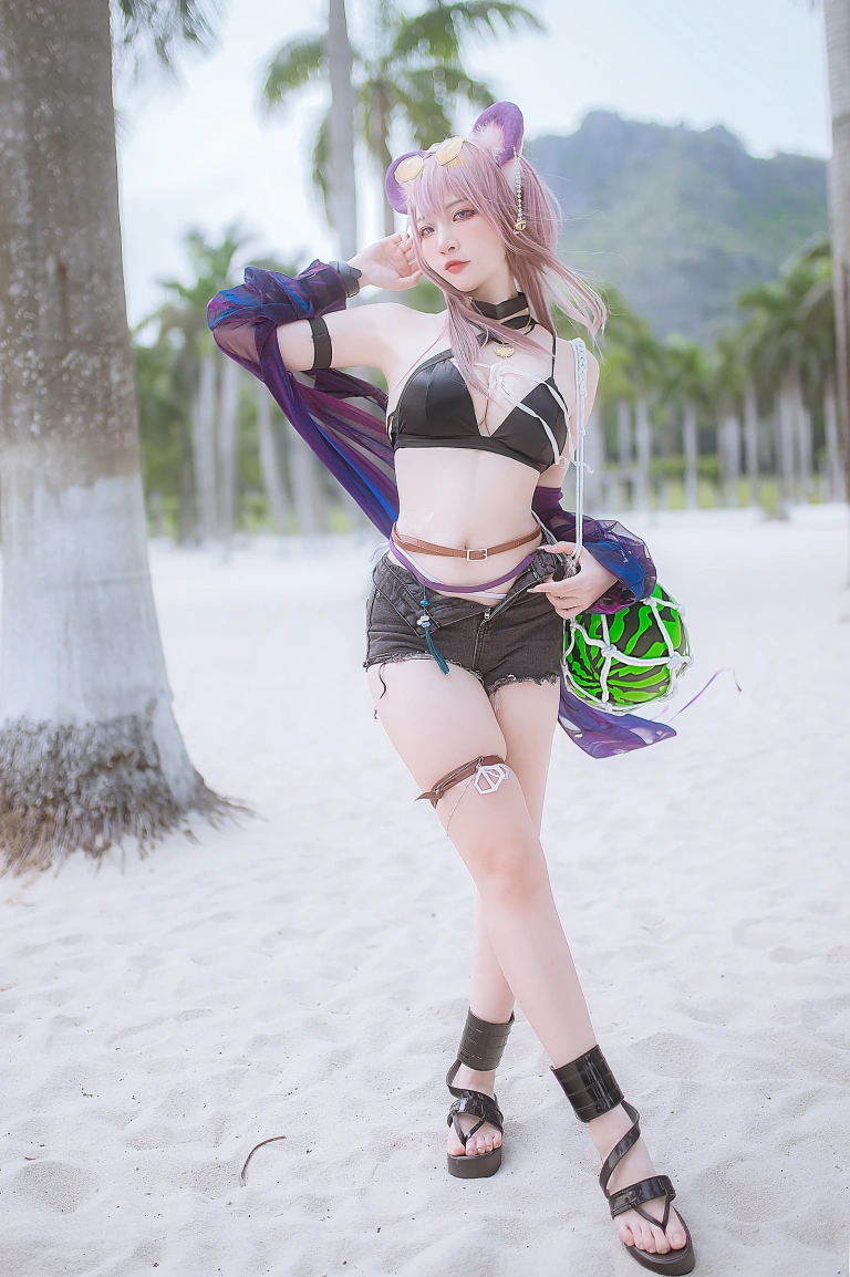 二佐Nisa《泰拉夏日纪事 明日方舟 佐佐林雨霞》写真图集 45P｜在线预览与图包下载
