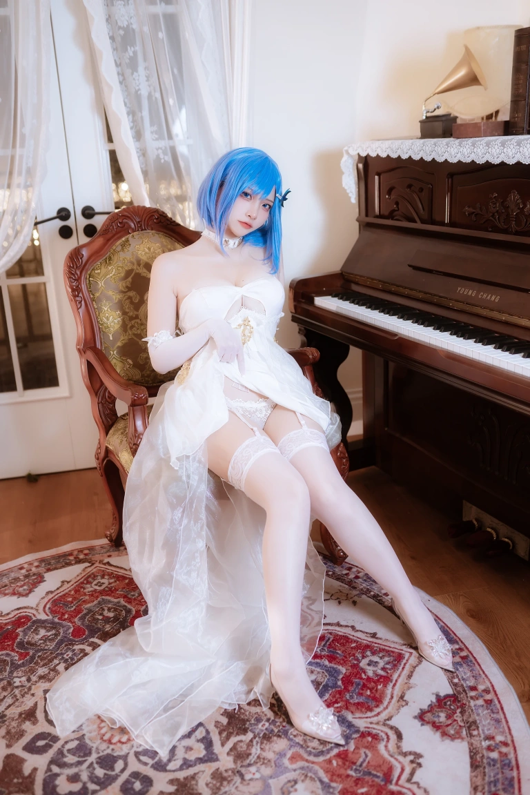 二佐Nisa《恰巴耶夫礼服》写真图集 89P｜在线预览与图包下载