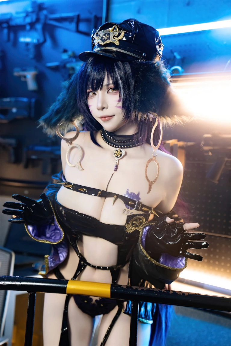 二佐Nisa《碧蓝航线 武藏 女警》写真图集 25P｜在线预览与图包下载