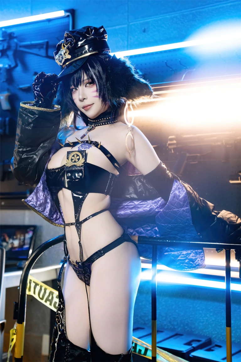 二佐Nisa《碧蓝航线 武藏 女警》写真图集 25P｜在线预览与图包下载