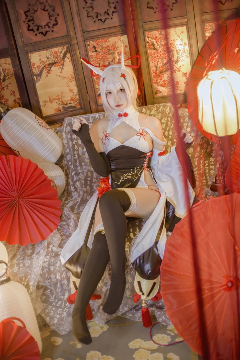 二佐Nisa《碧蓝航线 绫波新春旗袍》写真图集 27P｜在线预览与图包下载