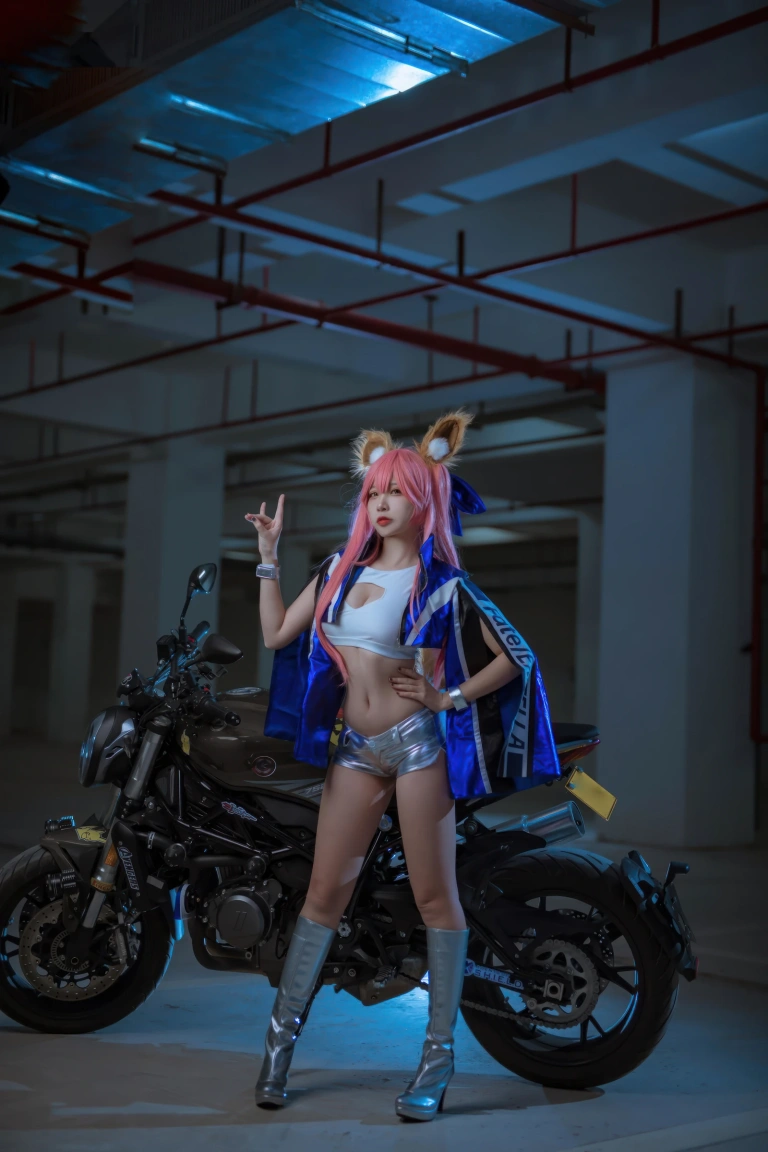 二佐Nisa《FGO 玉藻前赛车服》写真图集 30P｜在线预览与图包下载