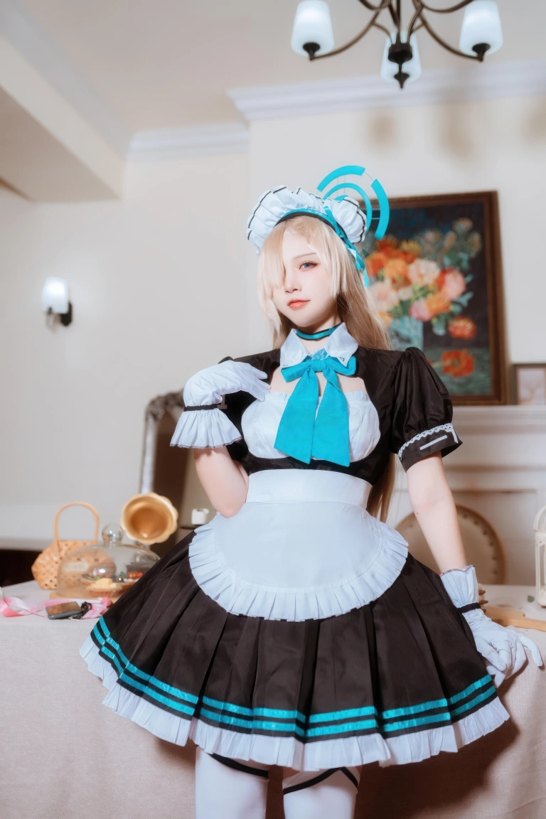 二佐Nisa《蔚蓝档案 明日奈女仆》写真图集 30P｜在线预览与图包下载