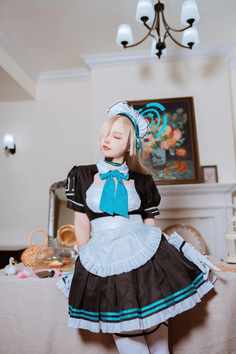 二佐Nisa《蔚蓝档案 明日奈女仆》写真图集 30P｜在线预览与图包下载