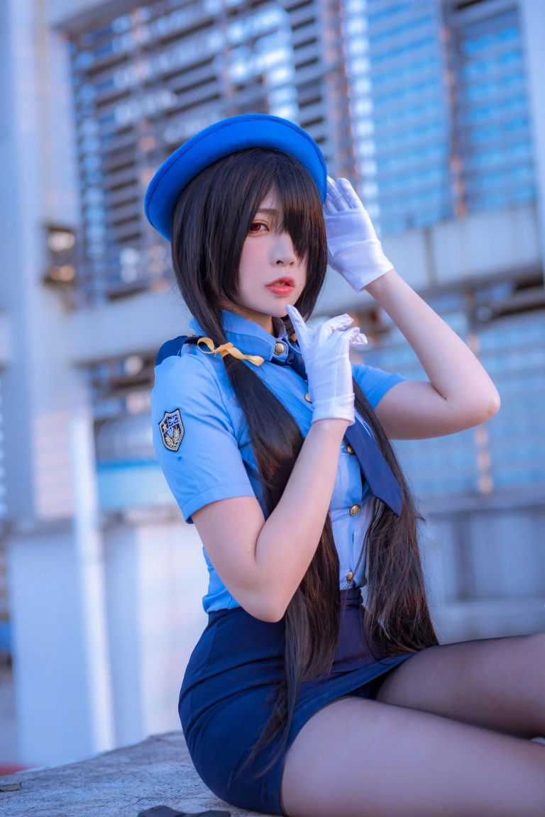 二佐Nisa《约会大作战 狂三 女警》写真图集 28P｜在线预览与图包下载