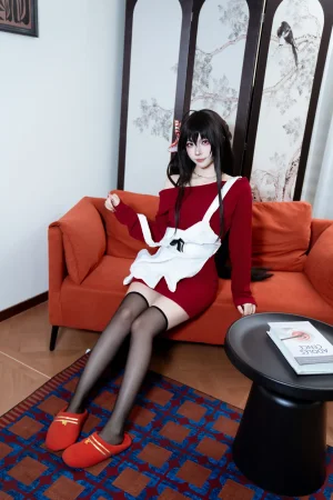 二佐Nisa《碧蓝航线 大凤 居家服》写真图集 31P｜在线预览与图包下载