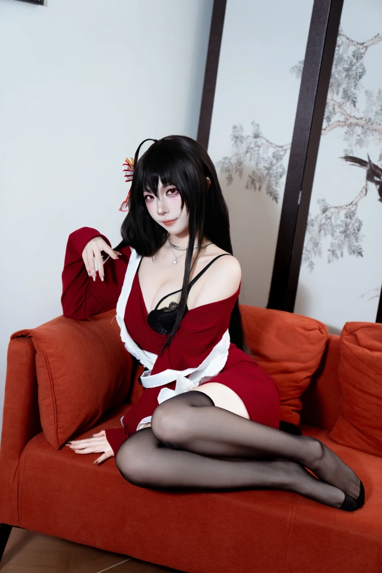 二佐Nisa《碧蓝航线 大凤 居家服》写真图集 31P｜在线预览与图包下载