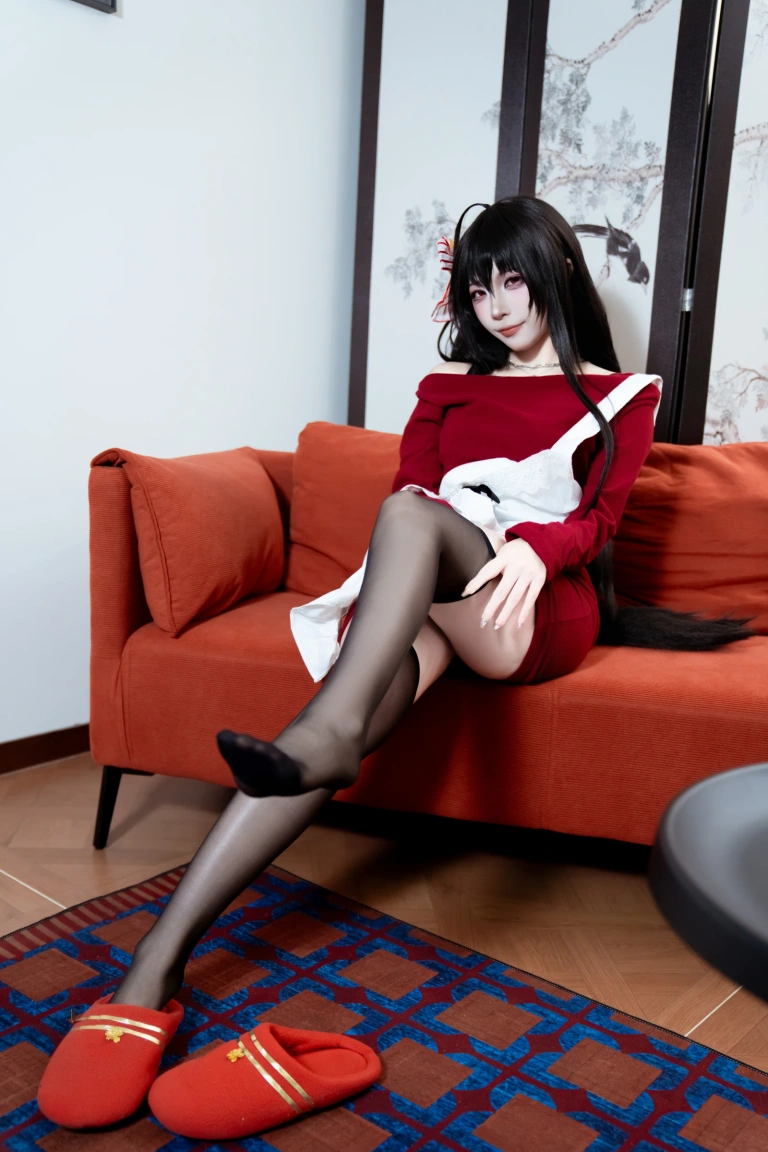 二佐Nisa《碧蓝航线 大凤 居家服》写真图集 31P｜在线预览与图包下载