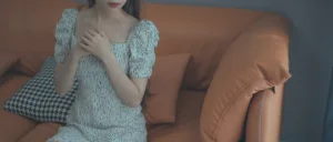 杏仁曲奇《我的表姐》写真图集 102P｜在线预览与图包下载