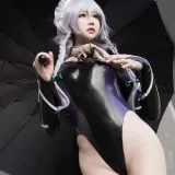 抱走莫子《胶衣》写真图集 11P｜在线预览与图包下载