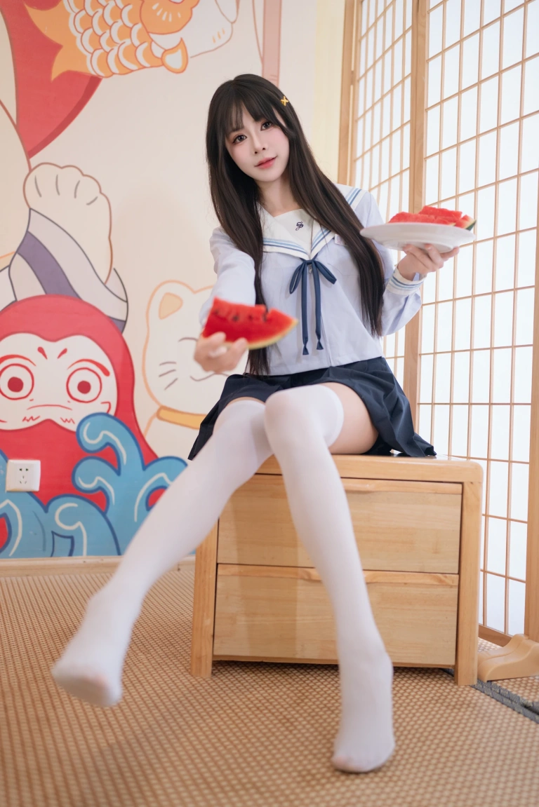 吃了个迟《夏日呓语》写真图集 162P｜在线预览与图包下载