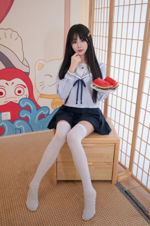 吃了个迟《夏日呓语》写真图集 162P｜在线预览与图包下载