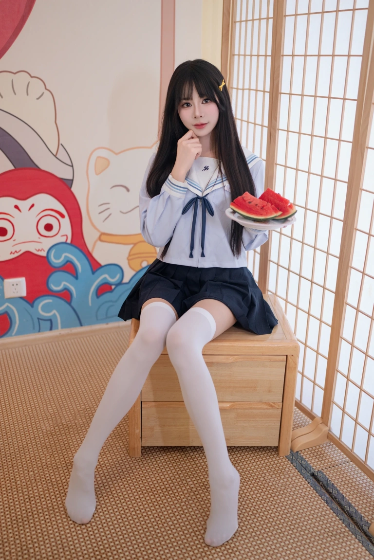 吃了个迟《夏日呓语》写真图集 162P｜在线预览与图包下载
