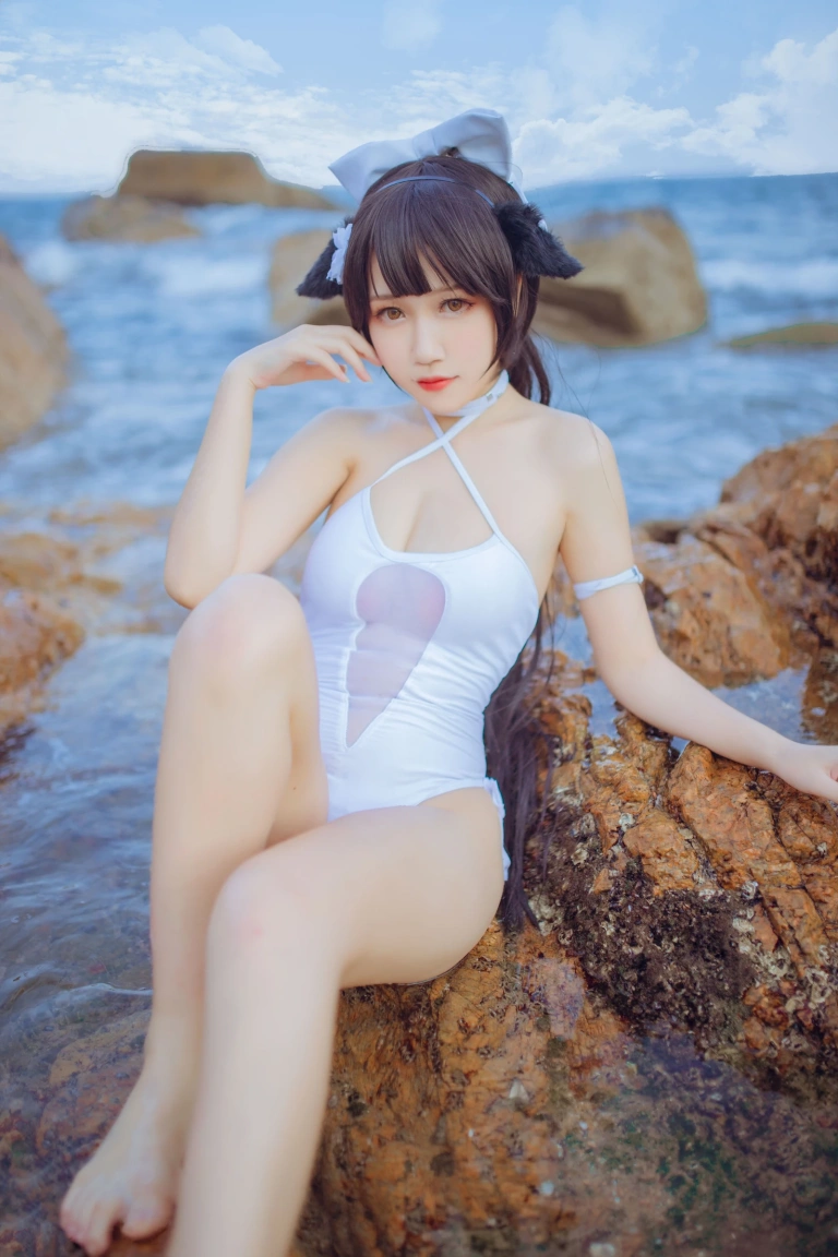 不呆猫《獒犬海边泳装（&抖娘）》写真图集 41P｜在线预览与图包下载