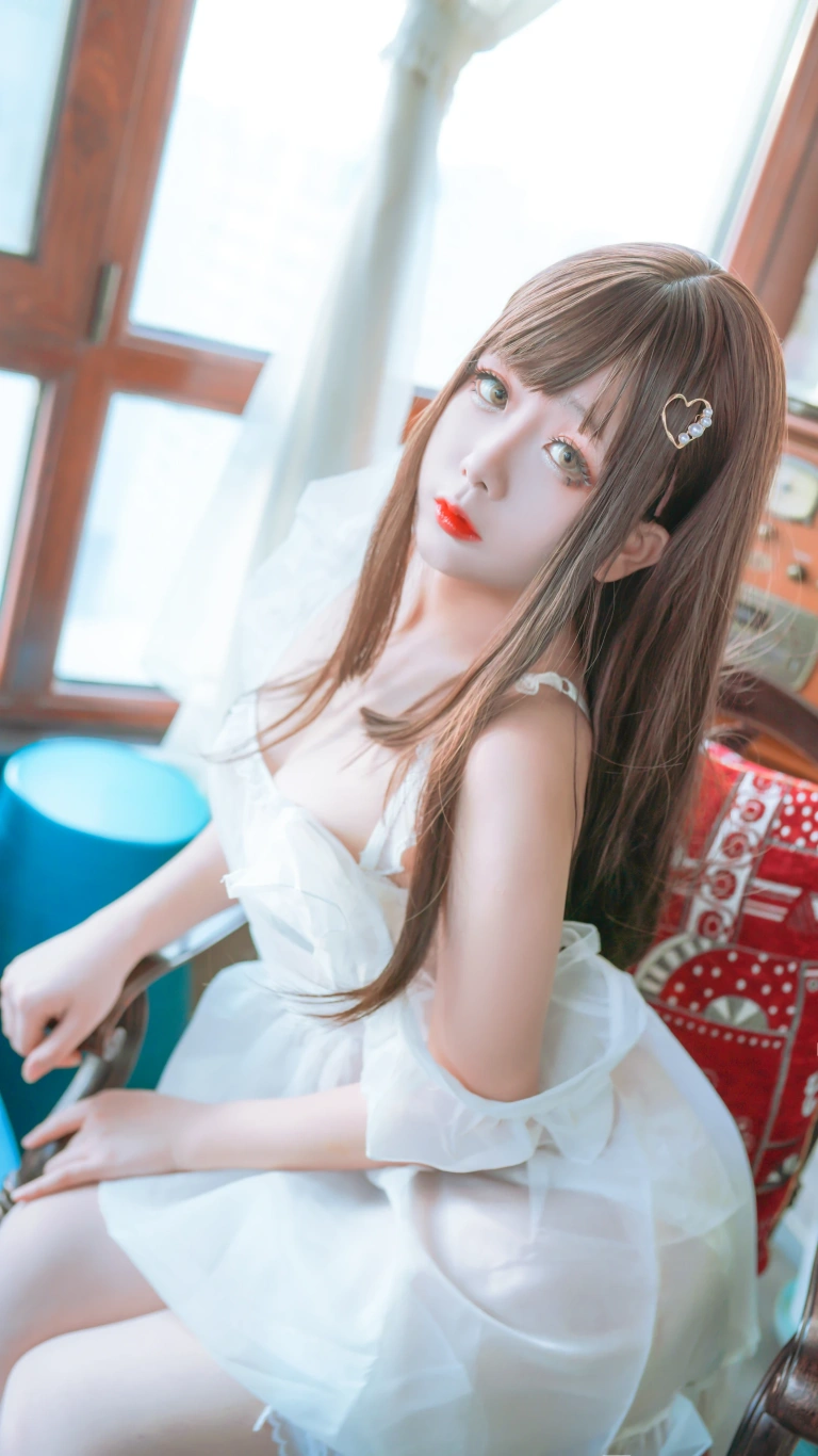 日奈娇(椎名莜)《透明围裙（5w福利）》写真图集 35P｜在线预览与图包下载