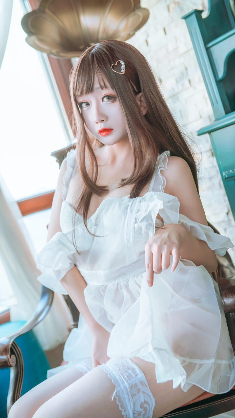 日奈娇(椎名莜)《透明围裙（5w福利）》写真图集 35P｜在线预览与图包下载