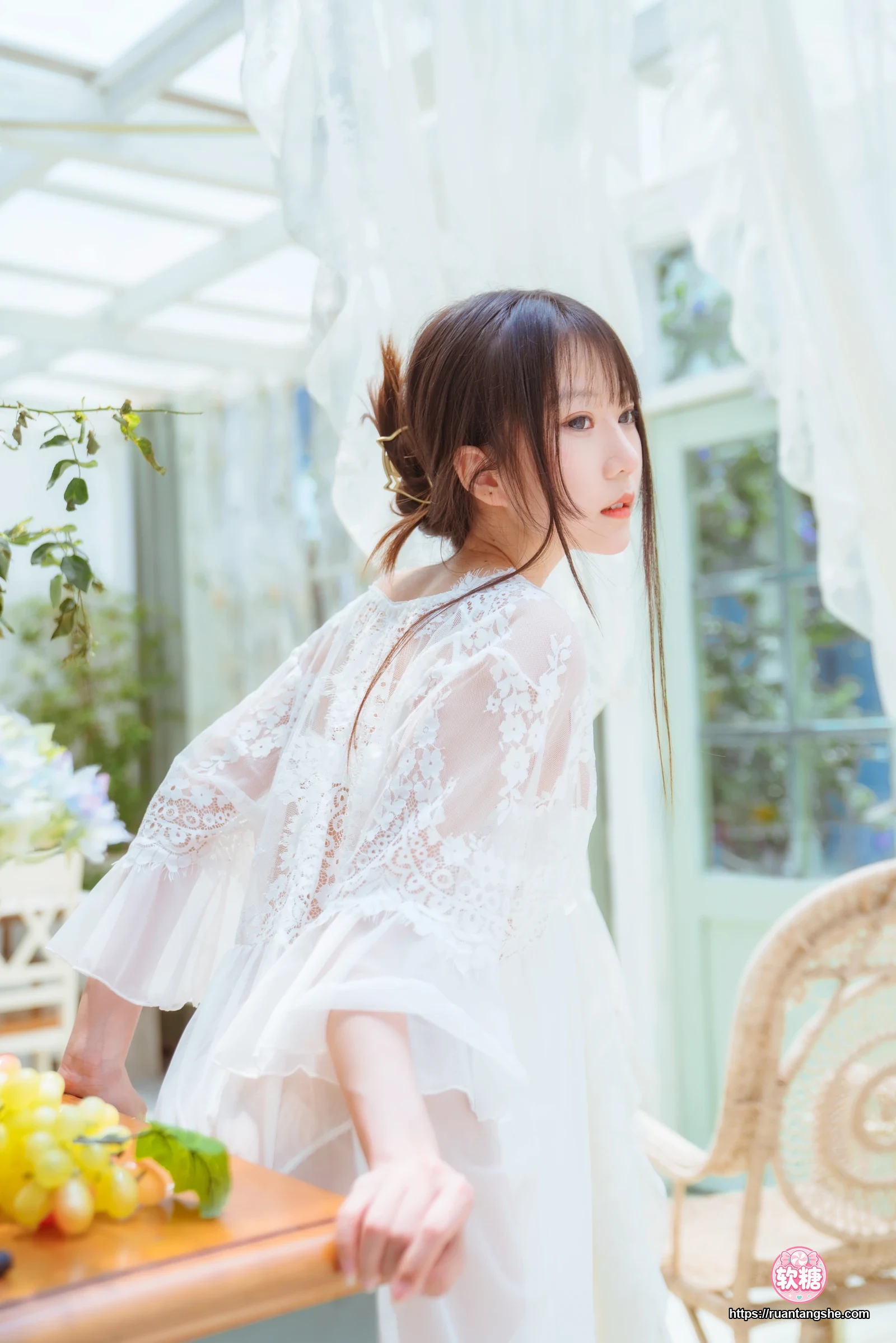 香草喵露露 香草喵露露 NO.001 - 玻璃房少女