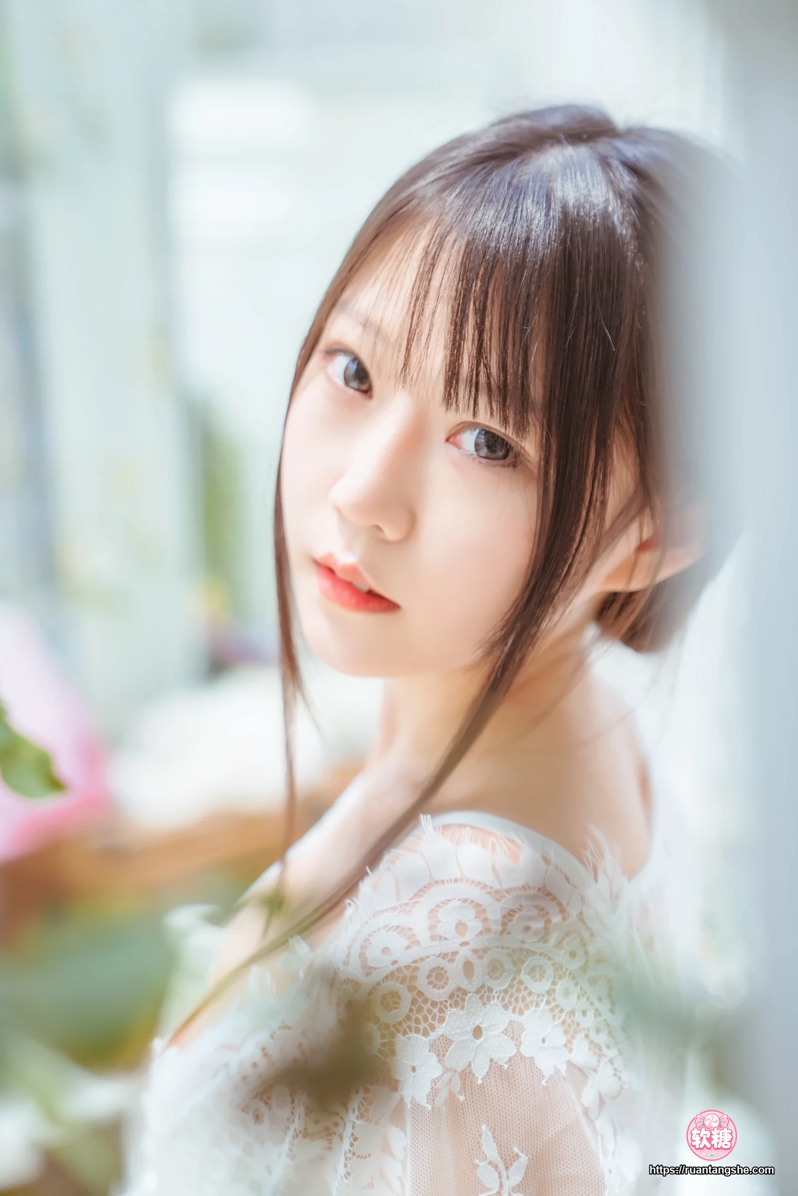 香草喵露露 香草喵露露 NO.001 - 玻璃房少女