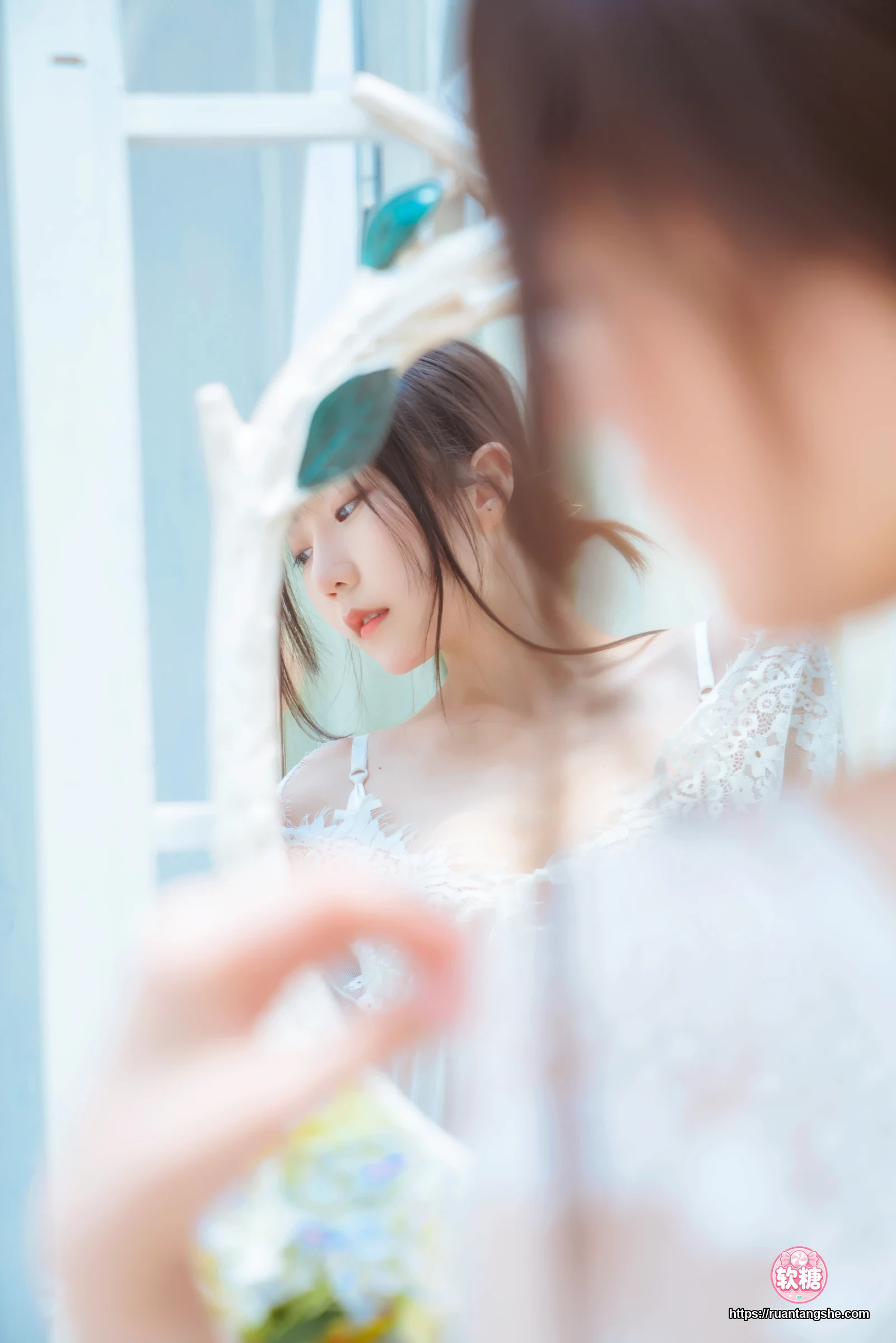 香草喵露露 香草喵露露 NO.001 - 玻璃房少女