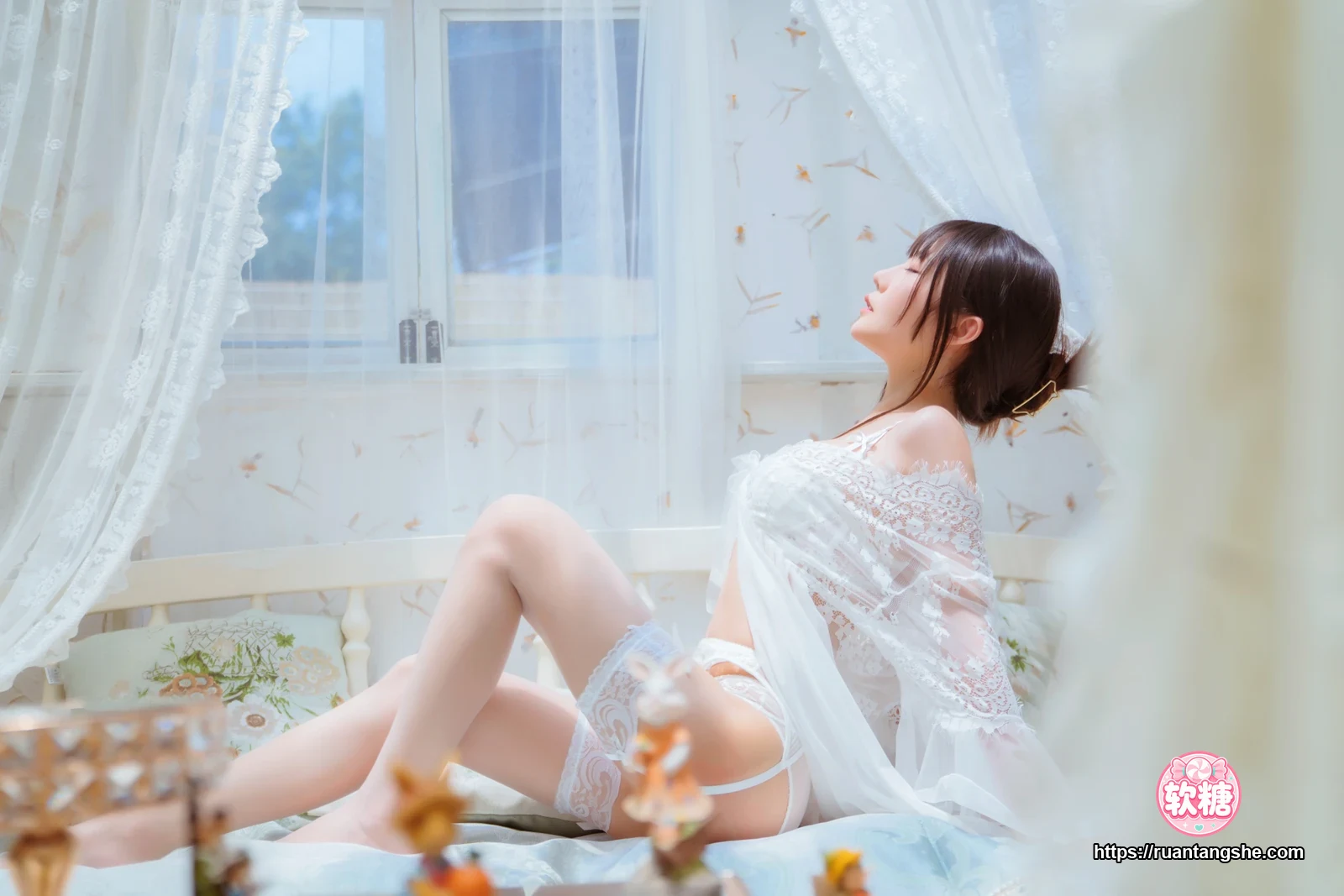 香草喵露露 香草喵露露 NO.001 - 玻璃房少女