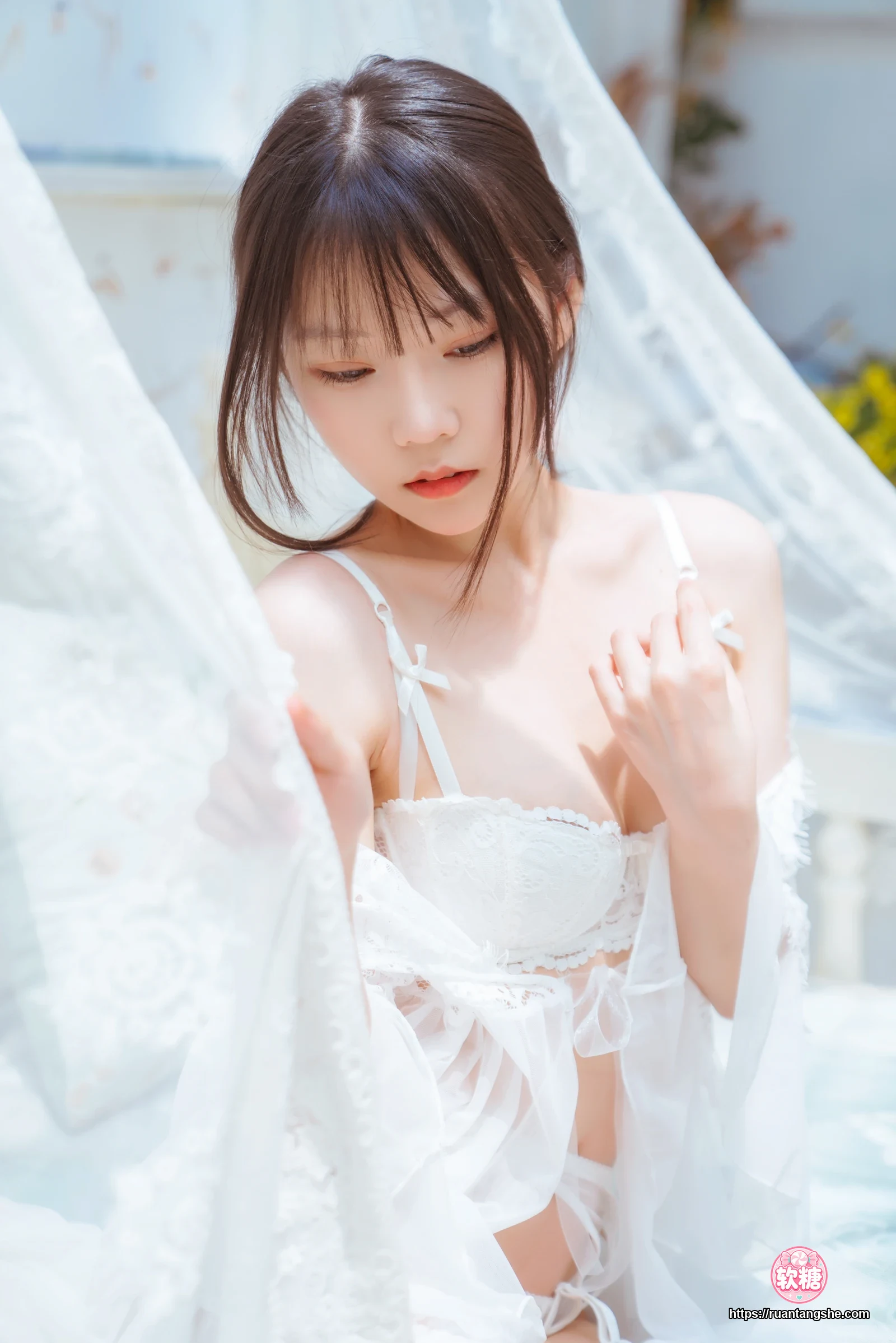 香草喵露露 香草喵露露 NO.001 - 玻璃房少女