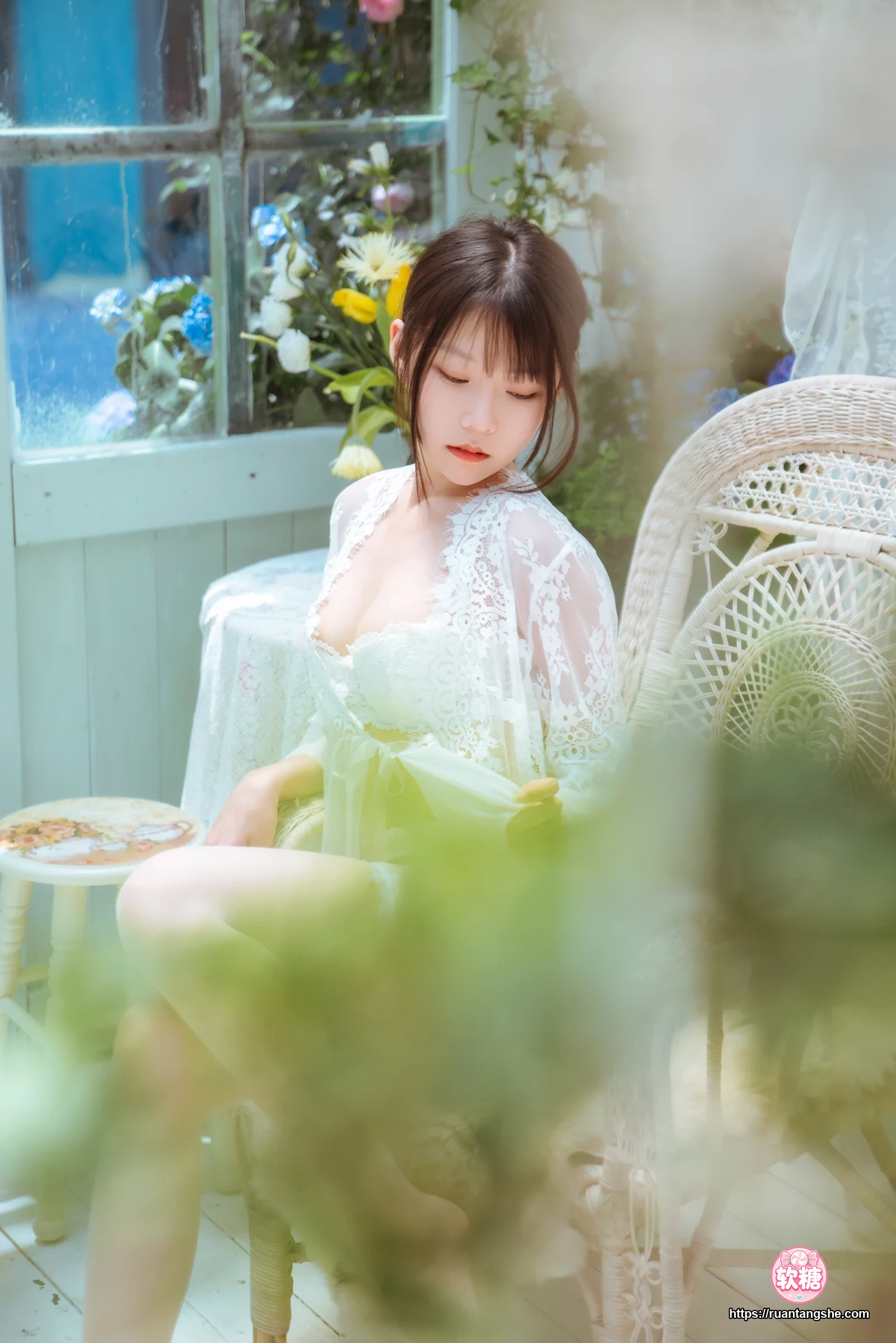 香草喵露露 香草喵露露 NO.001 - 玻璃房少女