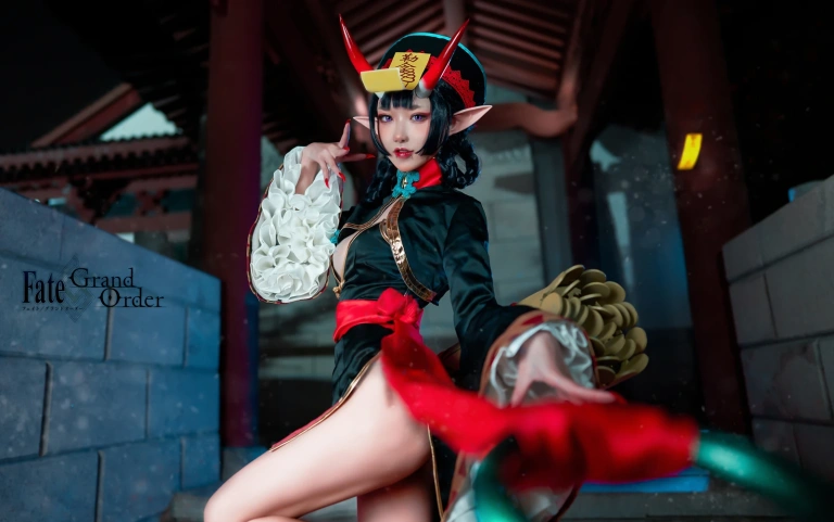 阿包也是兔娘《酒吞童子》写真图集 9P｜在线预览与图包下载