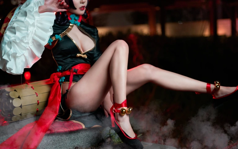阿包也是兔娘《酒吞童子》写真图集 9P｜在线预览与图包下载