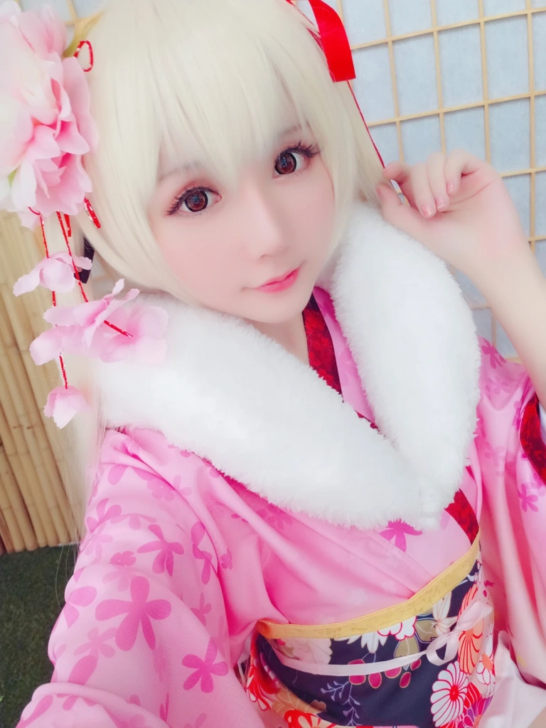 星之迟迟《VOL.1 粉红泡泡包》写真图集 57P｜在线预览与图包下载
