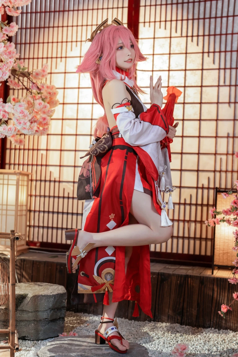 樱岛嗷一《八重神子》写真图集 20P｜在线预览与图包下载