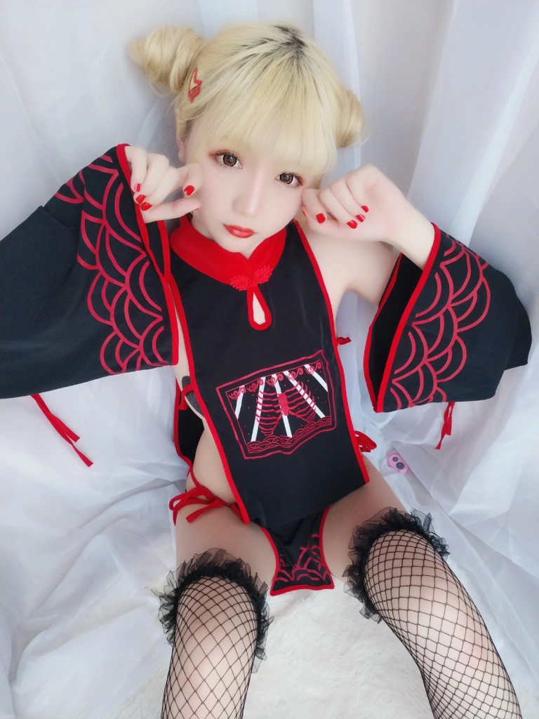 星之迟迟《VOL.2 幼齿僵尸包》写真图集 61P｜在线预览与图包下载