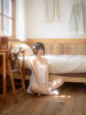 雫しずく《夏休み日記》写真图集 100P｜在线预览与图包下载