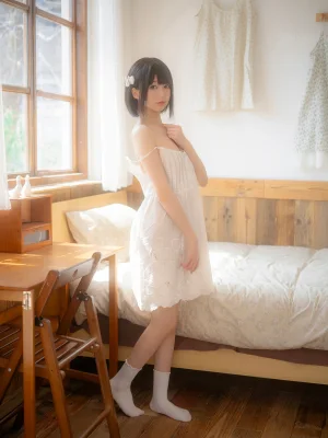 雫しずく《夏休み日記》写真图集 100P｜在线预览与图包下载