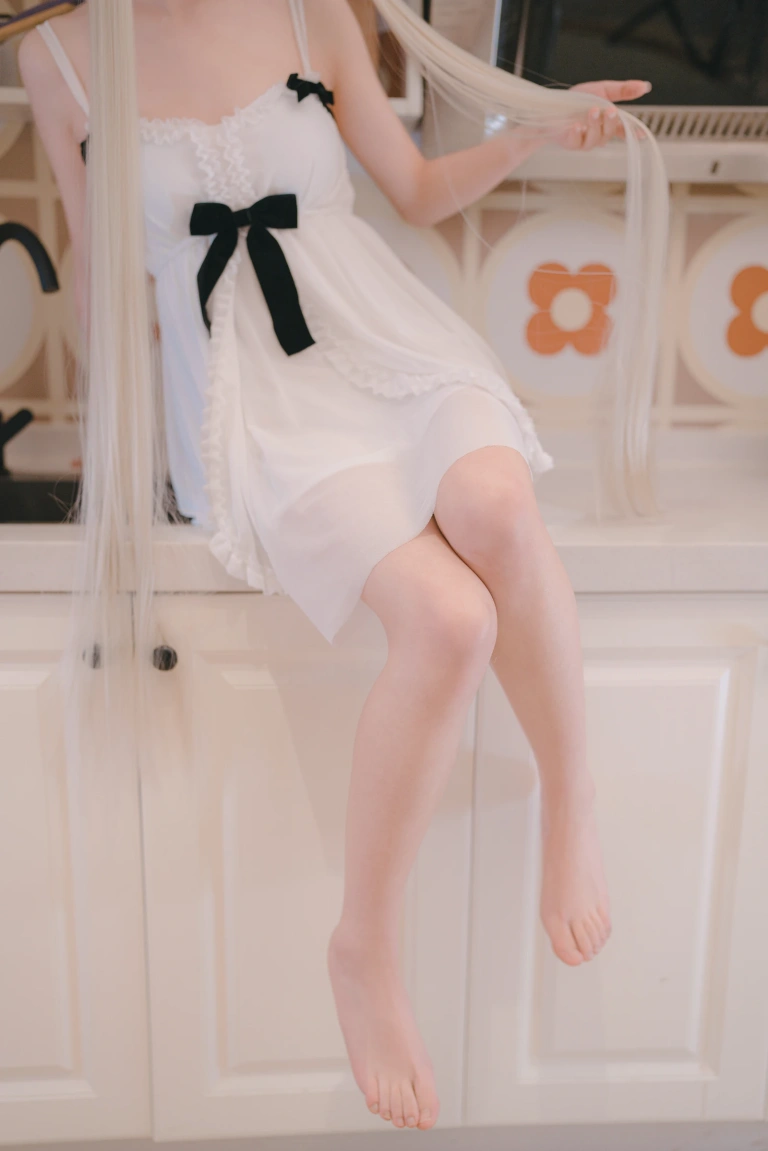 吃了个迟《穹妹》写真图集 125P｜在线预览与图包下载