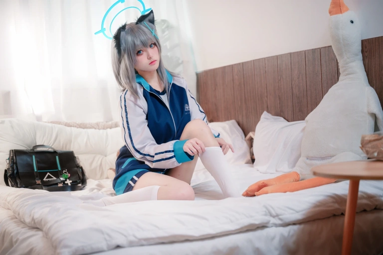 九柒喵《体操服白子》写真图集 17P｜在线预览与图包下载