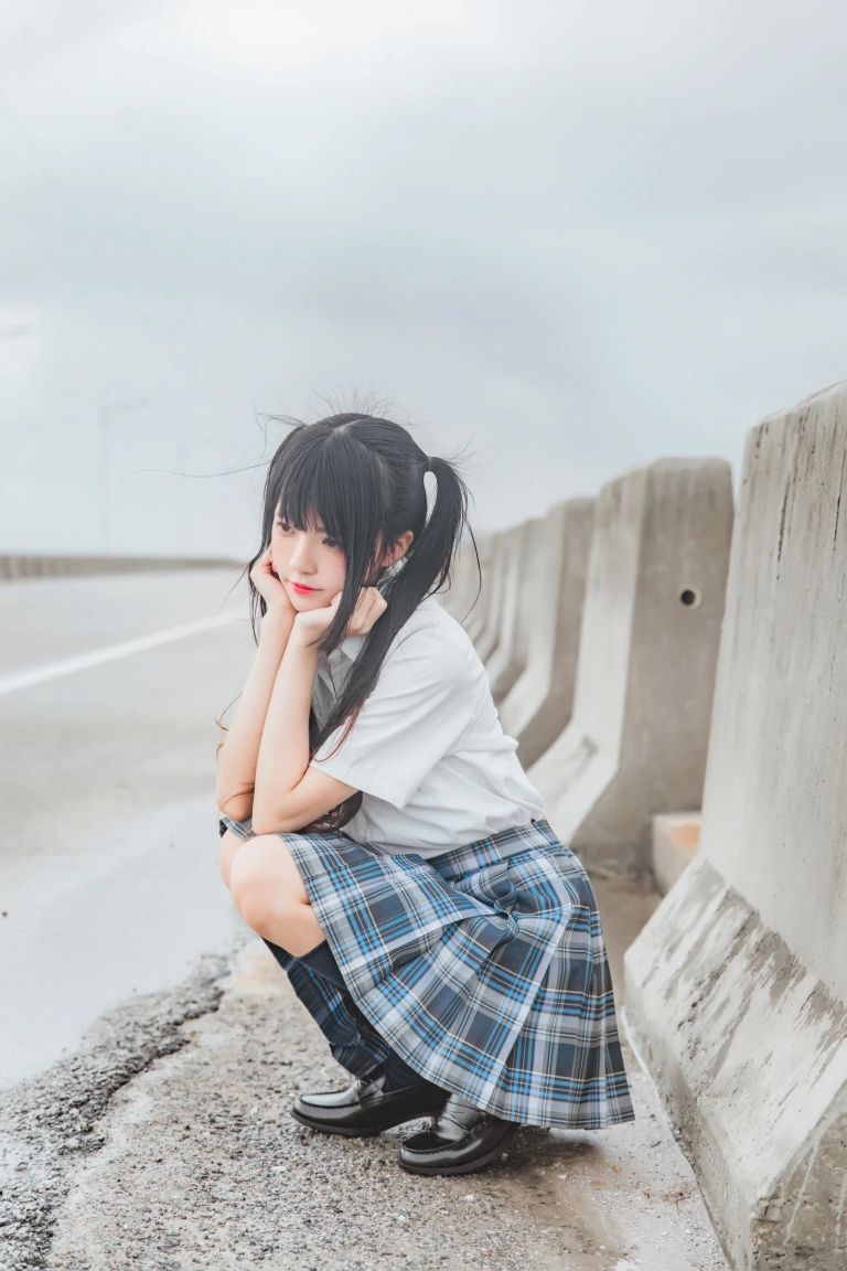 桜桃喵《耳畔的风》写真图集 27P｜在线预览与图包下载