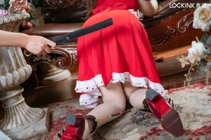 虎森森《炽囚》写真图集 30P｜在线预览与图包下载